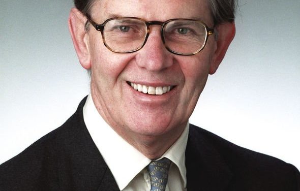 Who is Bill Cash – the man delivering Brexiteers verdict on Brexit deal